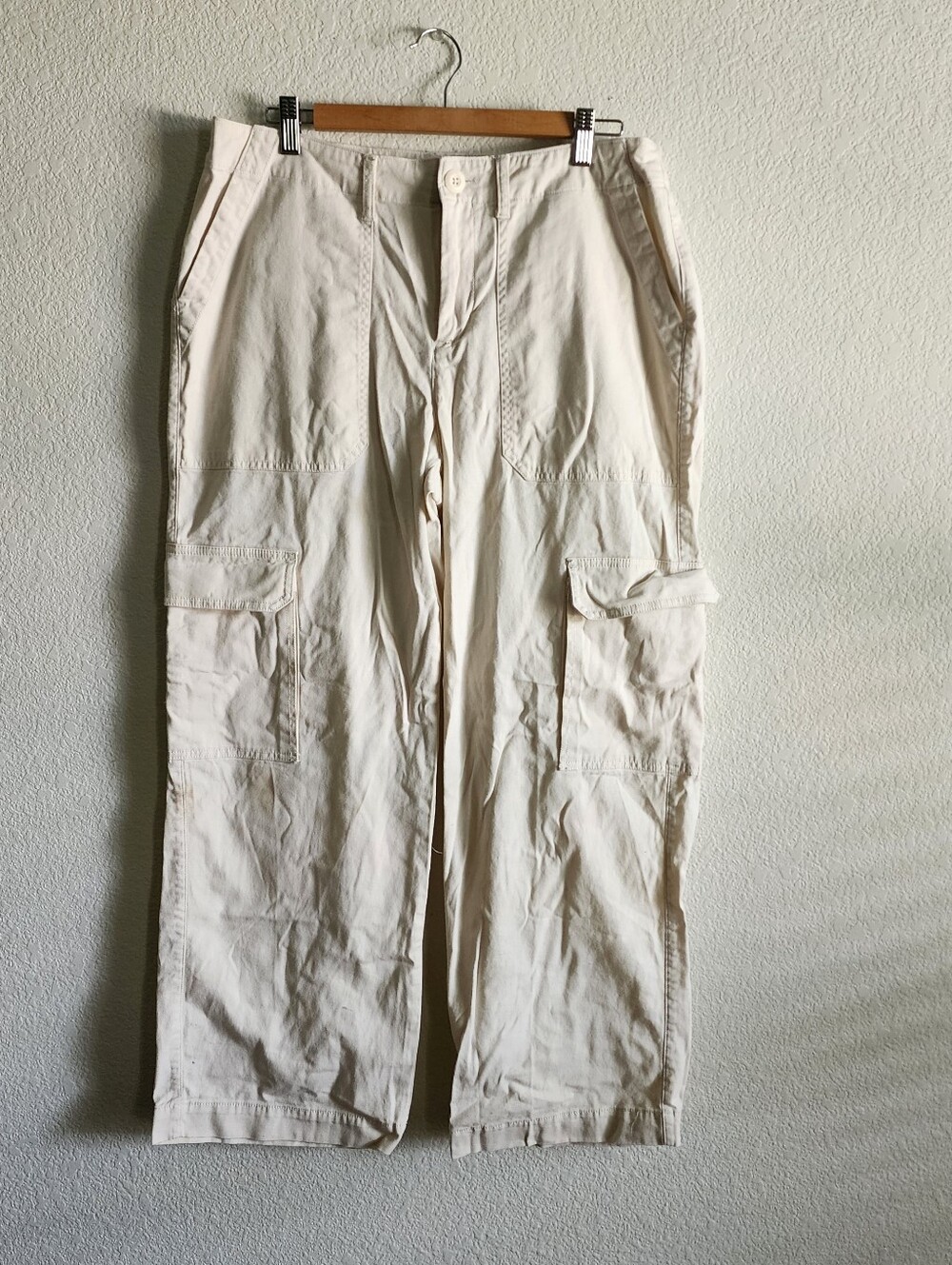 Universal Thread Cream Cargo Hi-Rise Wide Leg Pants Size 12